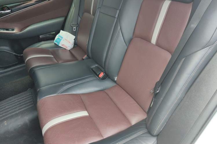 Used Toyota Crown 2017 2.0T Sport Edition Left Rear Seat