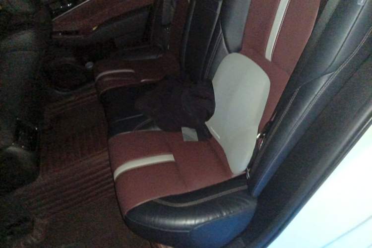 Used Toyota Crown 2017 2.0T Sport Edition Left Rear Seat