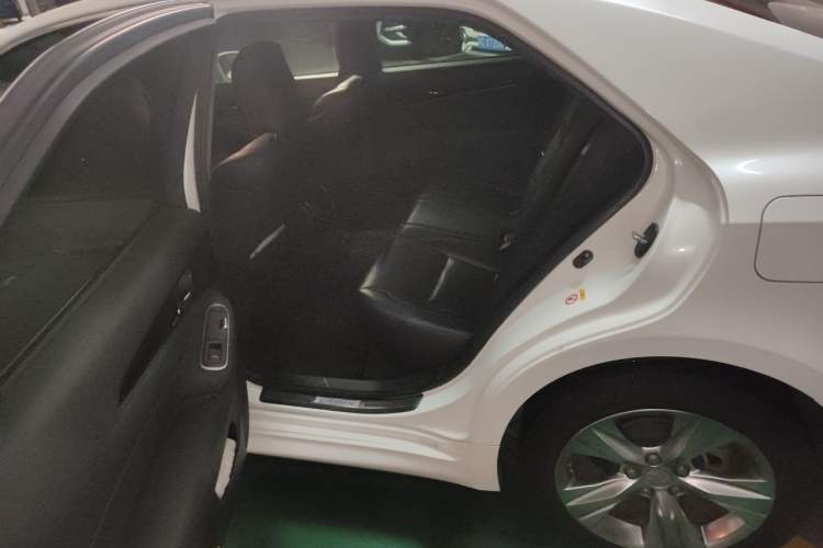 Used Toyota Crown 2017 2.0T Sport Edition Left Rear Seat