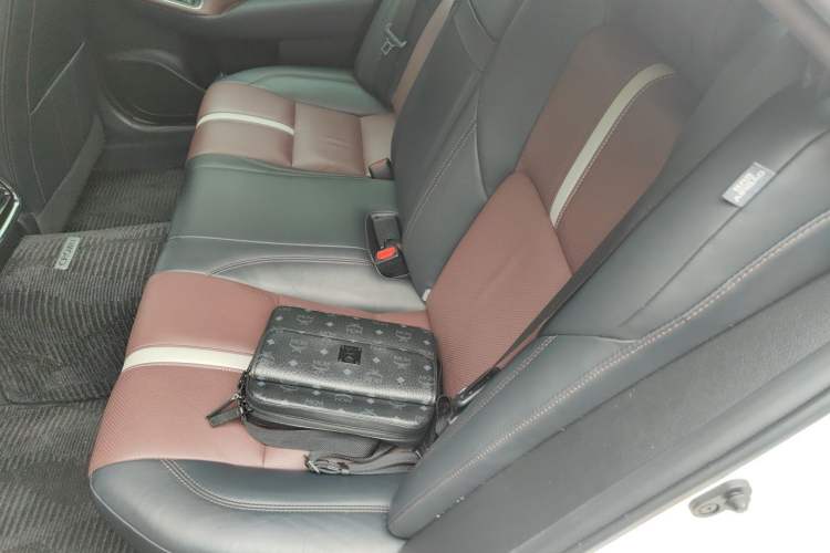 Used Toyota Crown 2017 2.0T Sport Edition Left Rear Seat