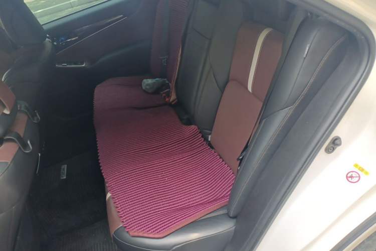 Used Toyota Crown 2017 2.0T Sport Edition Left Rear Seat