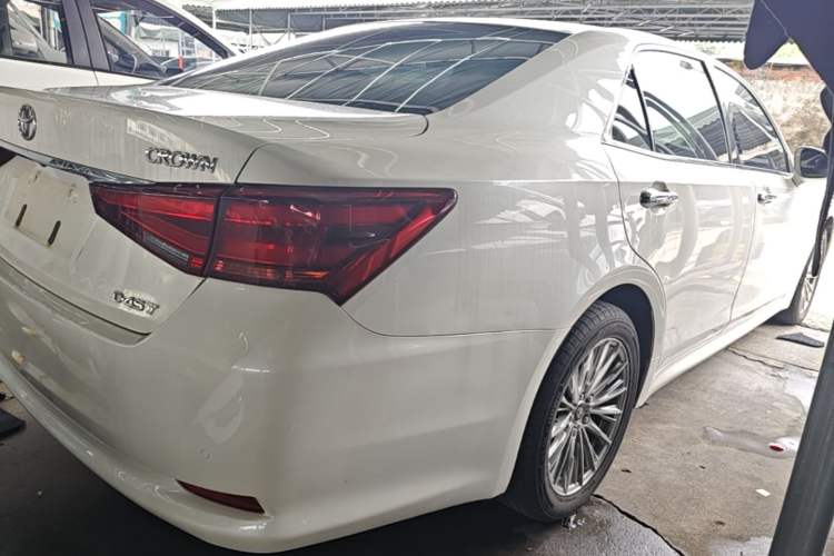 Used Toyota Crown 2017 2.0T Sport Edition Rear Right 45 Deg