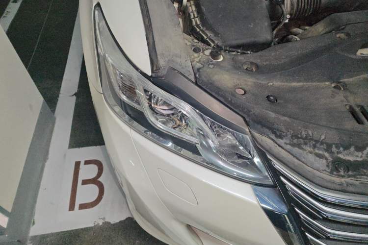 Used Toyota Crown 2017 2.0T Sport Edition Right Front Headlight