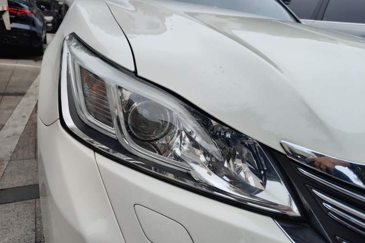 Used Toyota Crown 2017 2.0T Sport Edition Right Front Headlight