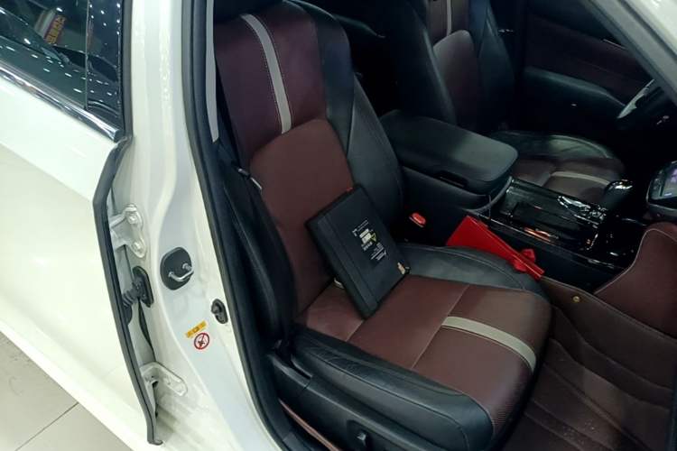 Used Toyota Crown 2017 2.0T Sport Edition Right Front Seat