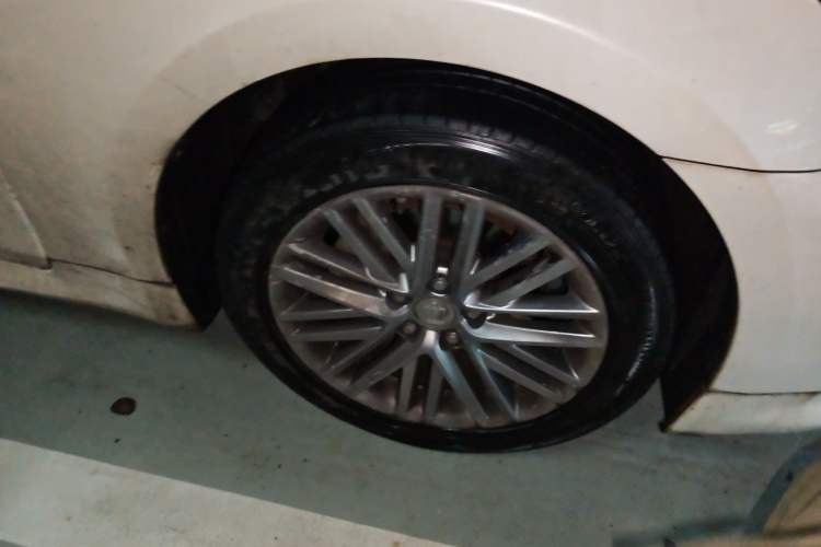 Used Toyota Crown 2017 2.0T Sport Edition Right Front Wheel Hub