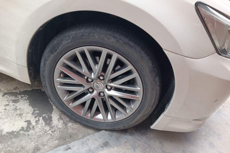 Used Toyota Crown 2017 2.0T Sport Edition Right Front Wheel Hub
