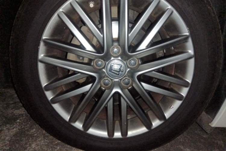 Used Toyota Crown 2017 2.0T Sport Edition Right Front Wheel Hub