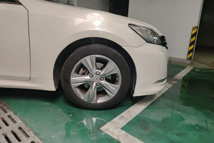 Used Toyota Crown 2017 2.0T Sport Edition Right Front Wheel Hub