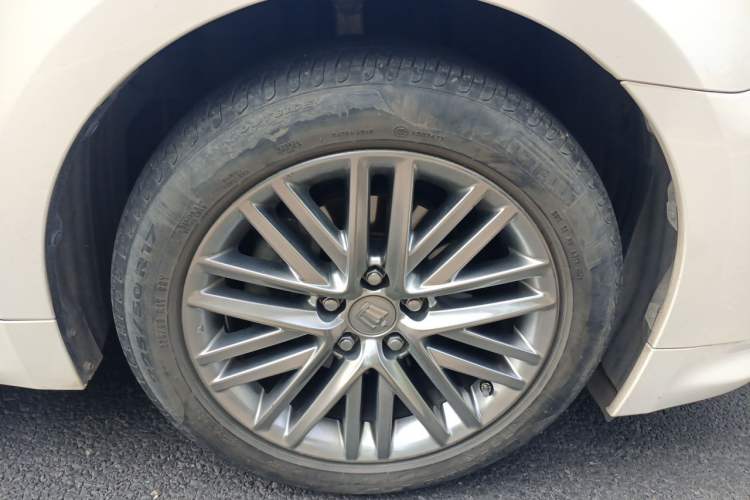 Used Toyota Crown 2017 2.0T Sport Edition Right Front Wheel Hub