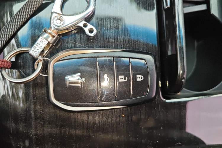 Used Toyota Crown 2017 2.0T Sport Edition Vehicle Key