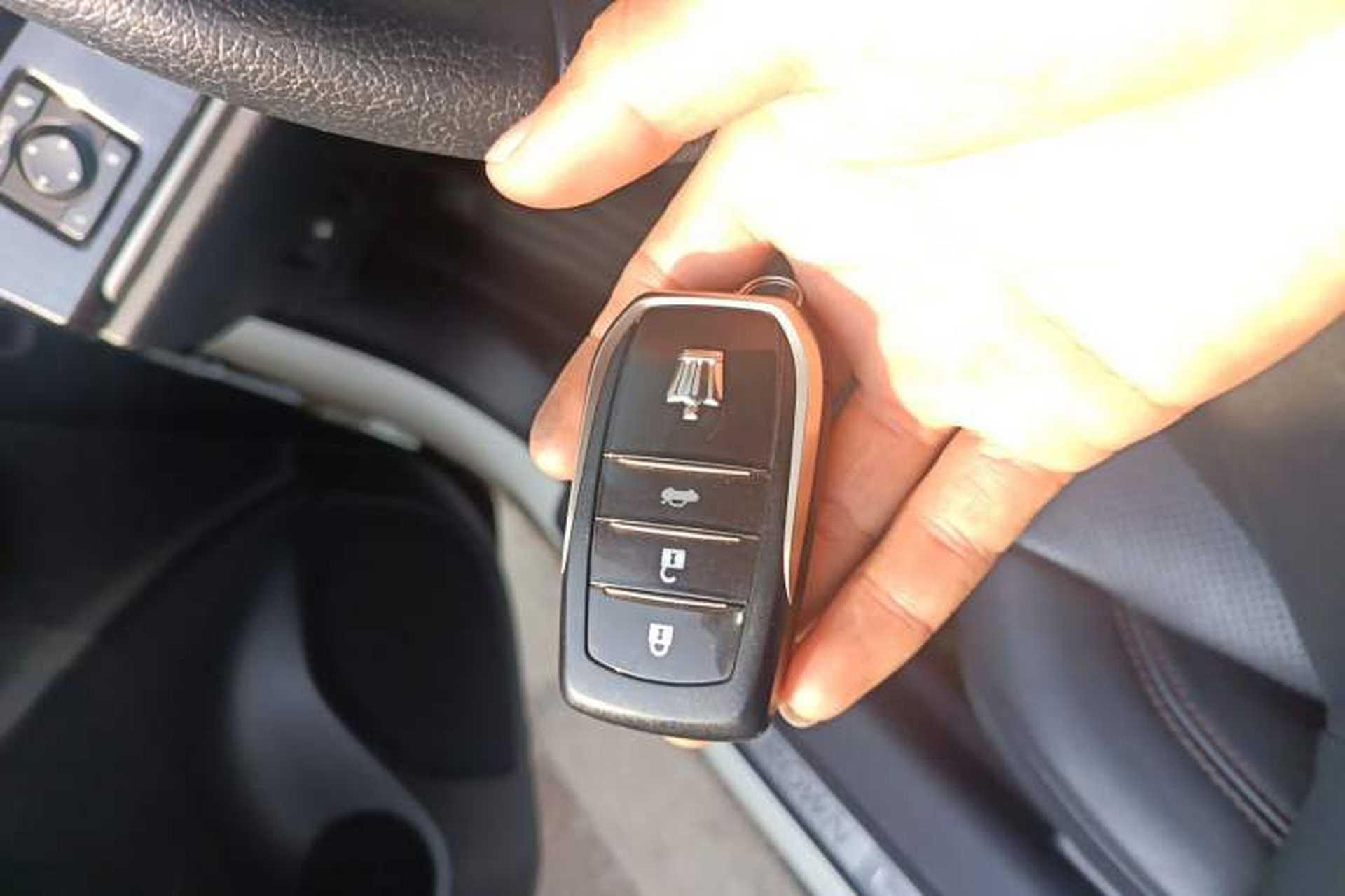 Used Toyota Crown 2017 2.0T Sport Edition Vehicle Key