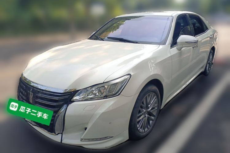 Used Toyota Crown 2017 2.0T Sport Edition Guazi used car, China used car export, Used car for sale, Used cars, Cheapest cars for sale