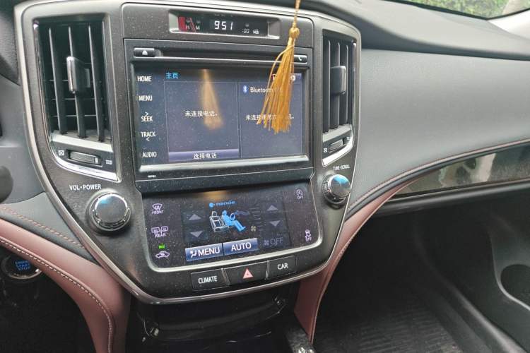 Used Toyota Crown 2018 2.0T Sport Edition Audio And AC Panel