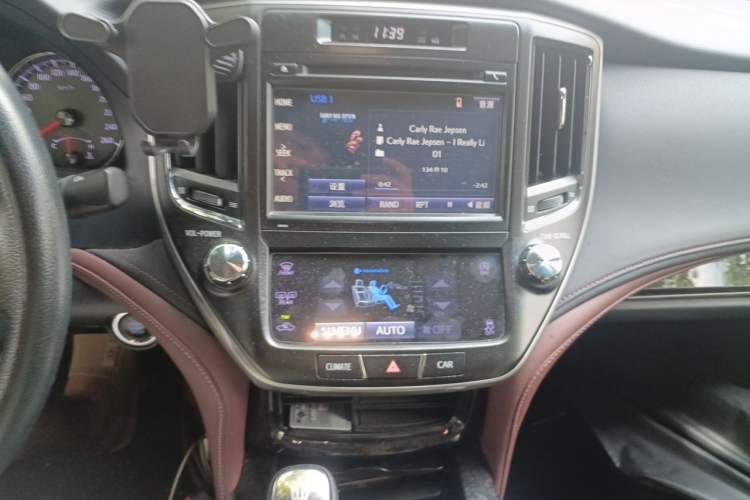 Used Toyota Crown 2018 2.0T Sport Edition Audio And AC Panel
