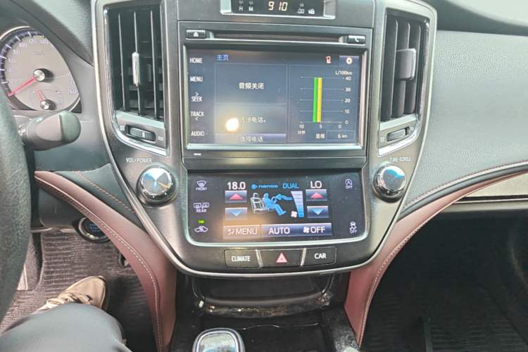 Used Toyota Crown 2018 2.0T Sport Edition Audio And AC Panel