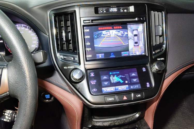 Used Toyota Crown 2018 2.0T Sport Edition Audio And AC Panel