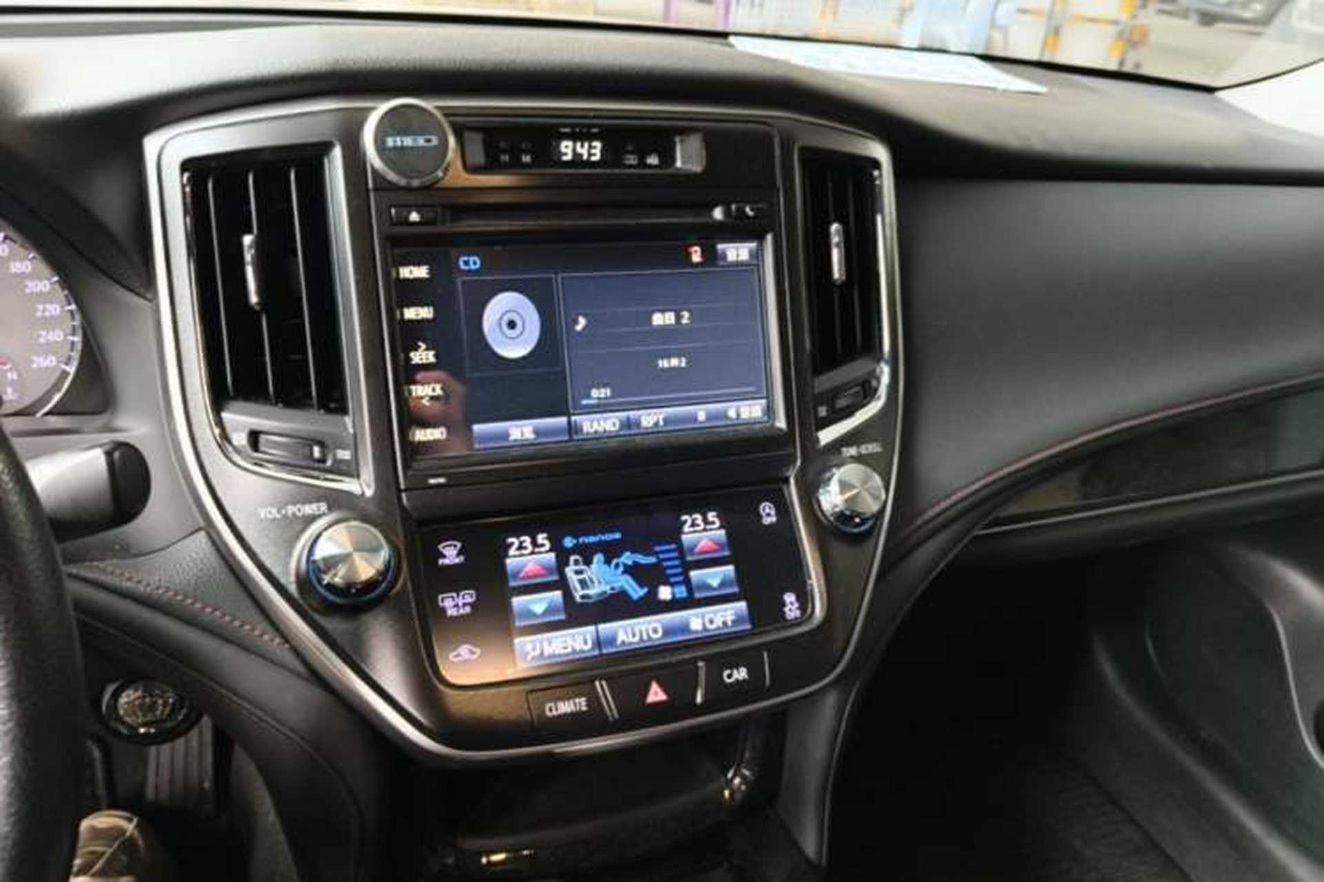 Used Toyota Crown 2018 2.0T Fashion Edition Audio And AC Panel