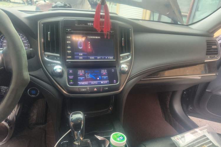 Used Toyota Crown 2018 2.0T Fashion Edition Audio And AC Panel