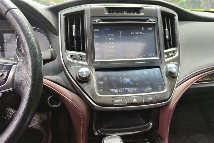 Used Toyota Crown 2018 2.0T Sport Edition Audio And AC Panel