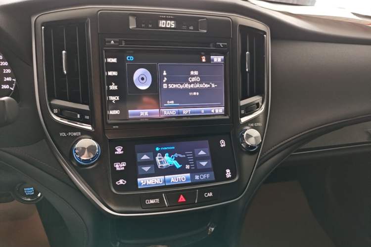 Used Toyota Crown 2018 2.0T Fashion Edition Audio And AC Panel