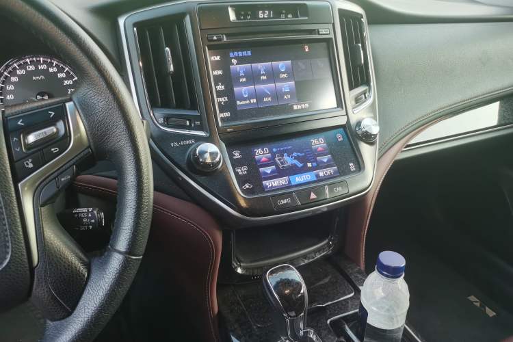Used Toyota Crown 2018 2.0T Sport Edition Audio And AC Panel