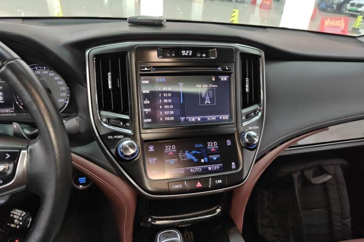 Used Toyota Crown 2018 2.0T Sport Edition Audio And AC Panel