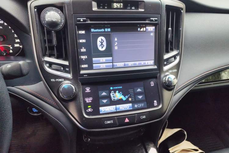 Used Toyota Crown 2018 2.0T Fashion Edition Audio And AC Panel