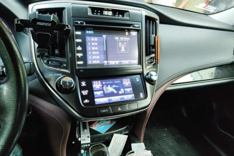Used Toyota Crown 2018 2.0T Sport Edition Audio And AC Panel