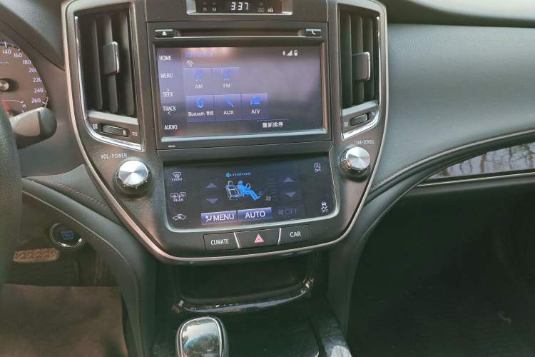 Used Toyota Crown 2018 2.0T Fashion Edition Audio And AC Panel