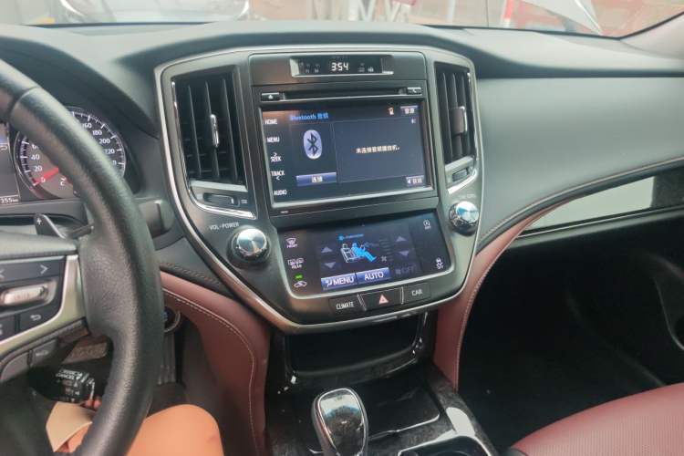 Used Toyota Crown 2018 2.0T Sport Edition Audio And AC Panel