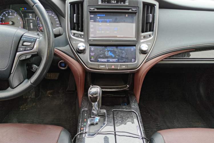 Used Toyota Crown 2018 2.0T Sport Edition Audio And AC Panel