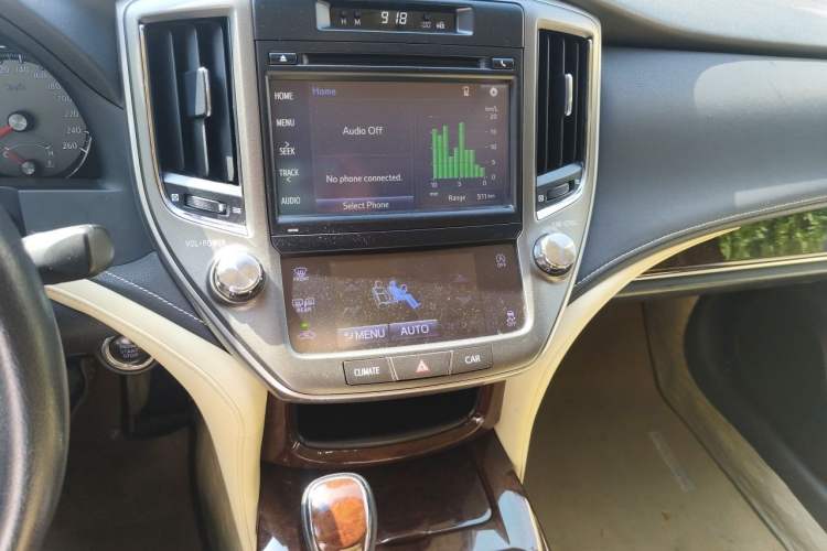 Used Toyota Crown 2018 2.0T Fashion Edition Audio And AC Panel