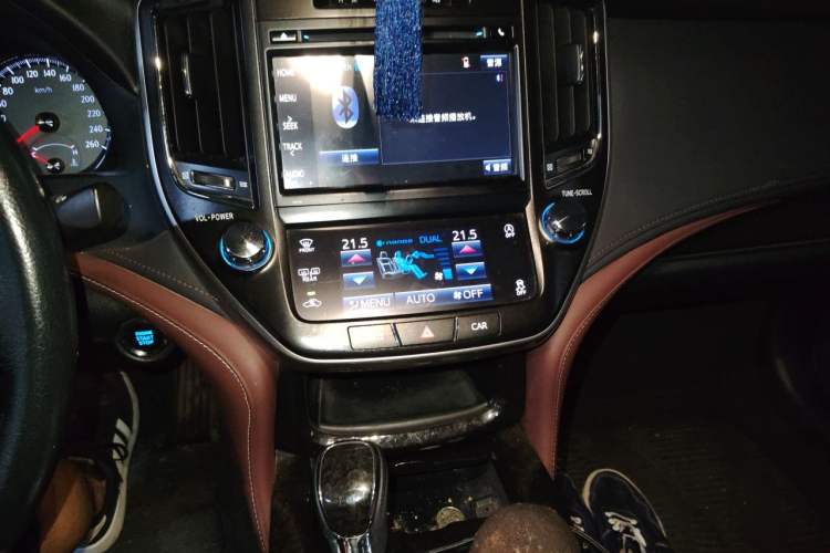 Used Toyota Crown 2018 2.0T Sport Edition Audio And AC Panel