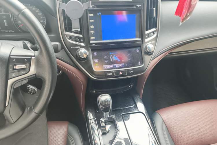 Used Toyota Crown 2018 2.0T Sport Edition Audio And AC Panel
