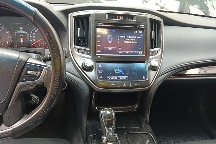 Used Toyota Crown 2018 2.0T Fashion Edition Audio And AC Panel