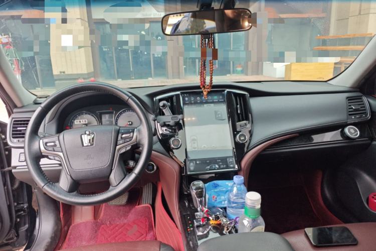 Used Toyota Crown 2018 2.0T Sport Edition Center Console