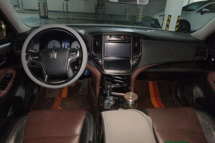 Used Toyota Crown 2018 2.0T Sport Edition Center Console