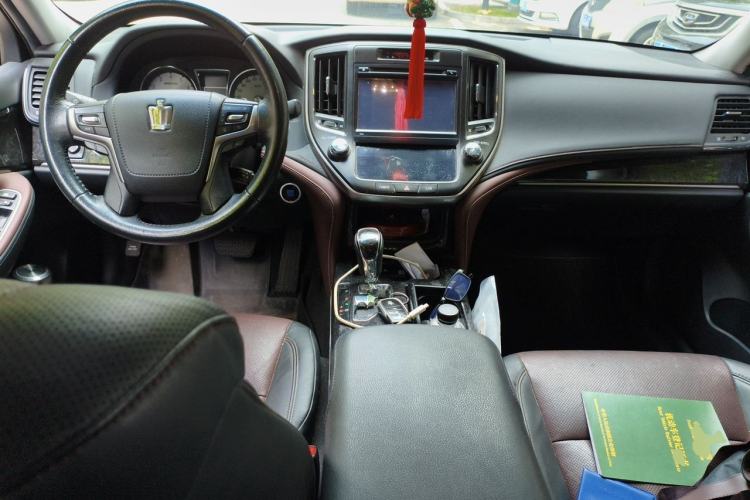 Used Toyota Crown 2018 2.0T Sport Edition Center Console