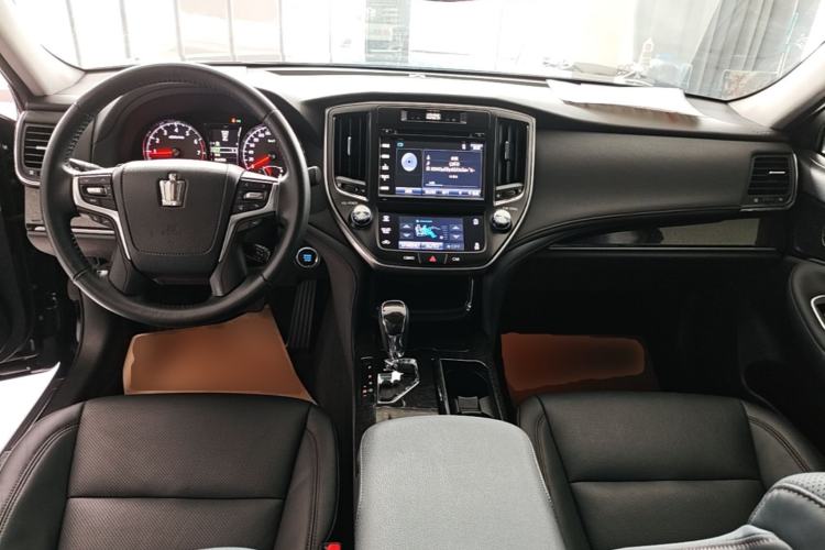 Used Toyota Crown 2018 2.0T Fashion Edition Center Console