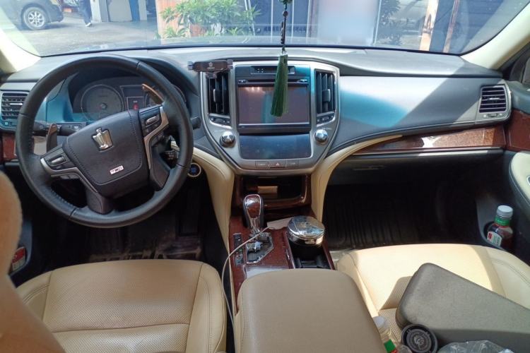 Used Toyota Crown 2018 2.0T Fashion Edition Center Console
