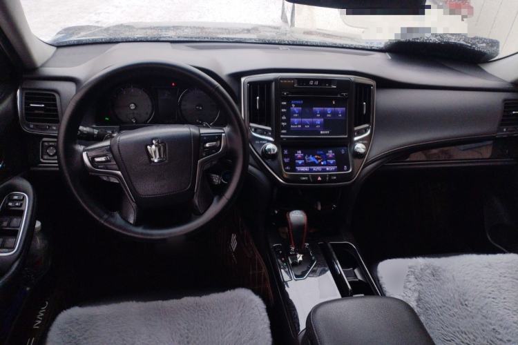 Used Toyota Crown 2018 2.0T Fashion Edition Center Console