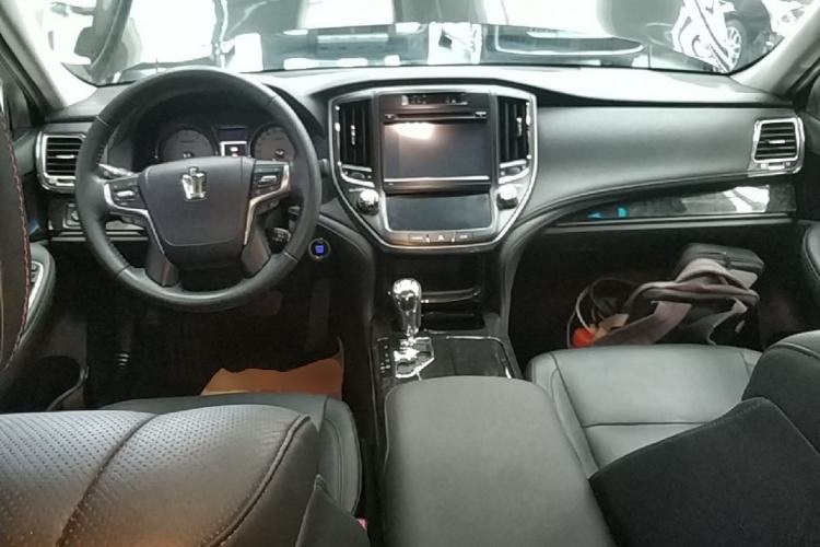 Used Toyota Crown 2018 2.0T Fashion Edition Center Console