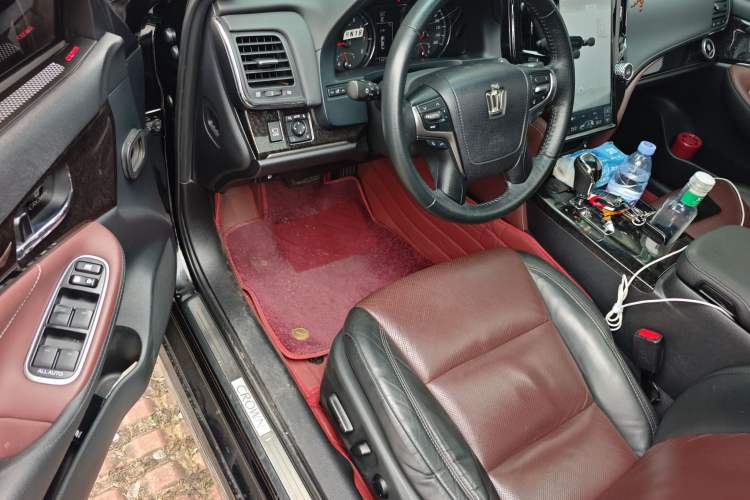 Used Toyota Crown 2018 2.0T Sport Edition Driver Seat