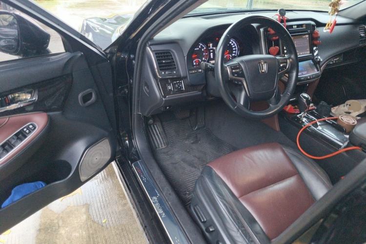 Used Toyota Crown 2018 2.0T Sport Edition Driver Seat