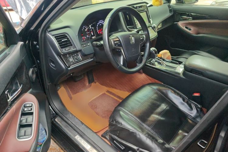 Used Toyota Crown 2018 2.0T Sport Edition Driver Seat
