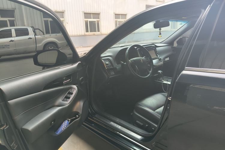 Used Toyota Crown 2018 2.0T Fashion Edition Driver Seat