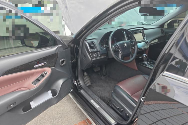 Used Toyota Crown 2018 2.0T Sport Edition Driver Seat