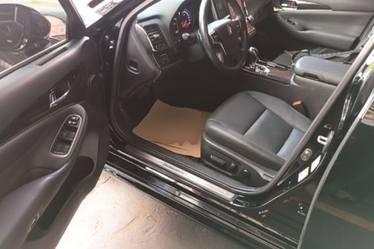 Used Toyota Crown 2018 2.0T Fashion Edition Driver Seat