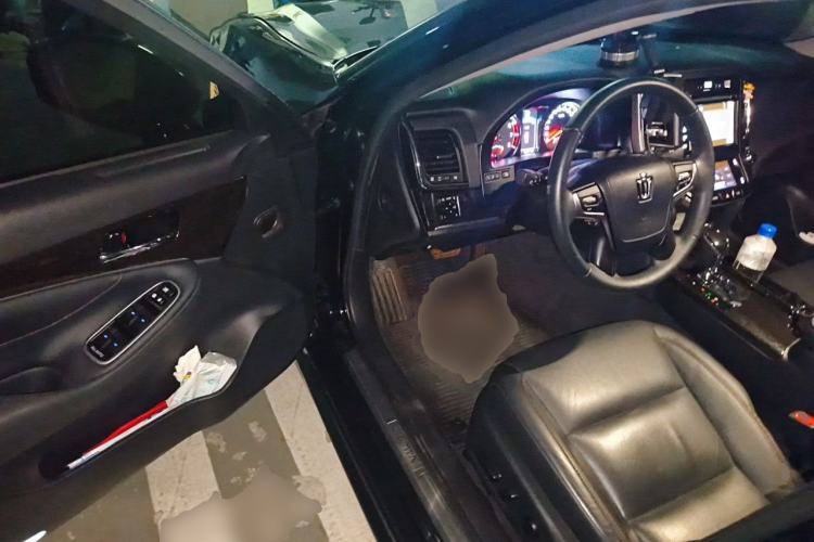 Used Toyota Crown 2018 2.0T Fashion Edition Driver Seat